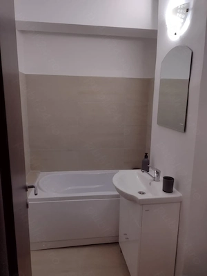 Închiriere garsoniera Exercitiu , decomandata , etaj 1 , centrala termica . - imagine 4