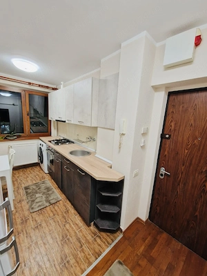 Inchiriez apartament 2 camere semidecomandat Piata Amzei. Teatru Ion Creanga. - imagine 4