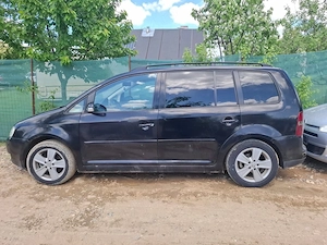 VW Touran  - imagine 3