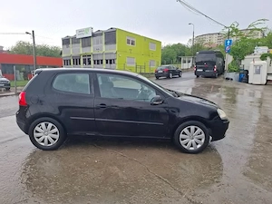 VW Golf.   - imagine 3