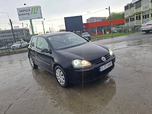 VW Golf.   - imagine 4