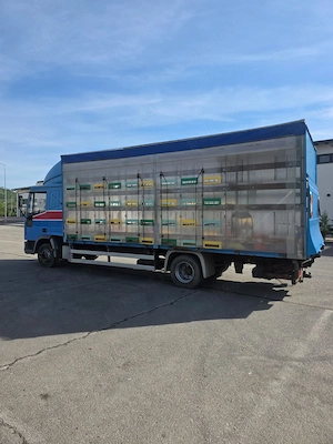 Vand camion apicol, ITP valabil 1 an, capacitate: 72 lazi orizontale, 19 rame - imagine 3