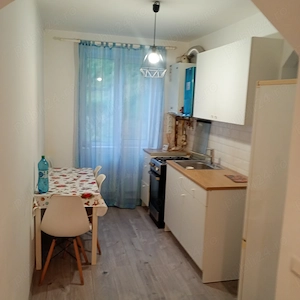 Apartament cu 2 camere de închiriat  - imagine 5