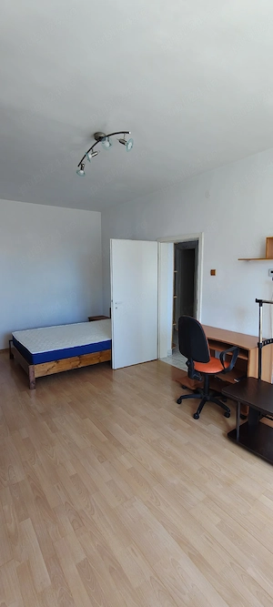 Vanzare garsoniera spațioasă, etaj 1, zona Dedeman - imagine 3