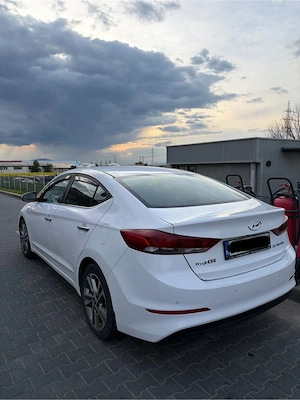    Hyundai Elantra 1.6 MPI GPL 2017 - imagine 3