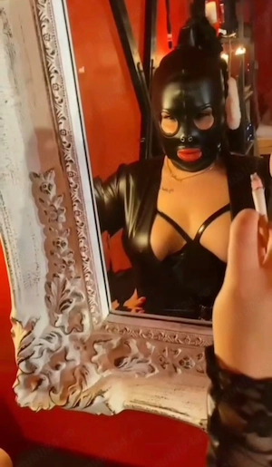 Mistress Zenaida - imagine 5