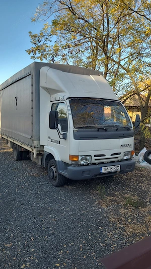 camioneta cu prelata - imagine 3