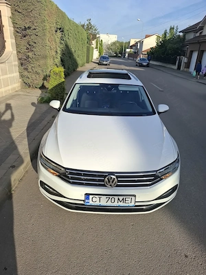 VW Passat Bluemotion 2.0 Germania, PANORAMIC, DSG, ACC, LINE Assist, masaj scaun sofer, padele sport - imagine 3