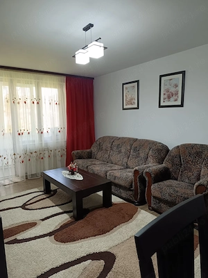 Vând apartament 3 camere în centru Beclean - imagine 3