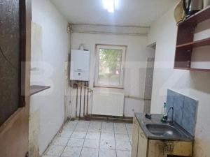 Apartament generos de vanzare - imagine 5