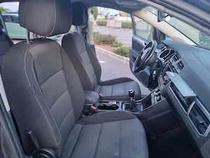 VW Touran 2016, 2 TDI manual, 7 locuri, cârlig remorcă, istoric service - imagine 8