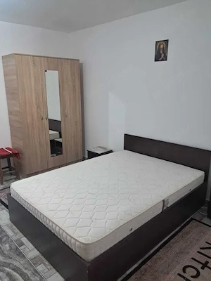 garsoniera barajul bicaz-modern-metrou 5 minute costin georgian