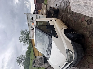 Autoutilitară în stare bună de funcționare, ideală pentru construcții, transport materiale, lemne, m