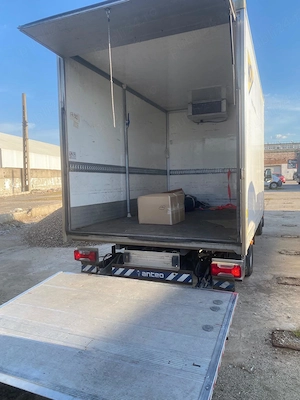 Vând IVECO Daily 35C12, motor 2.3 Diesel 120 CP, punte dublă spate, an 2018, 170.714 km reali. - imagine 2