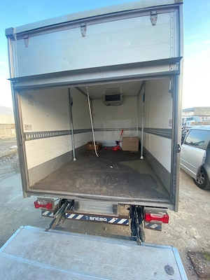 Vând IVECO Daily 35C12, motor 2.3 Diesel 120 CP, punte dublă spate, an 2018, 170.714 km reali. - imagine 5