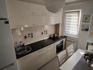 închiriez apartament 2 camere in zona V Aaron - imagine 6