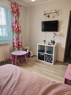 închiriez apartament 2 camere in zona V Aaron - imagine 9