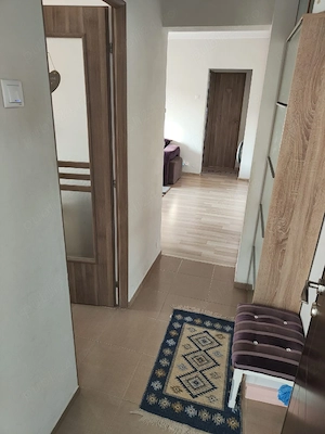 închiriez apartament 2 camere in zona V Aaron - imagine 5