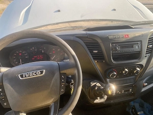 Vând IVECO Daily 35C12, motor 2.3 Diesel 120 CP, punte dublă spate, an 2018, 170.714 km reali. - imagine 8