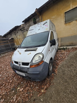 Dezmembrez renault trafic 1.9d - imagine 5