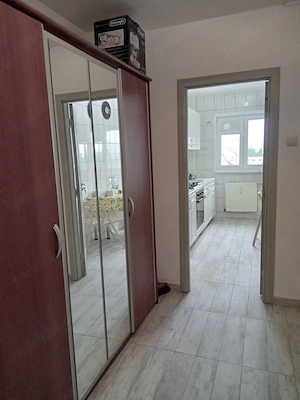 Inchiriez apartament 2 camere decomandat, zona Dristor - Ramnicu Sarat - imagine 3