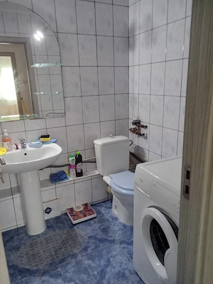 Inchiriez apartament 2 camere decomandat, zona Dristor - Ramnicu Sarat - imagine 8