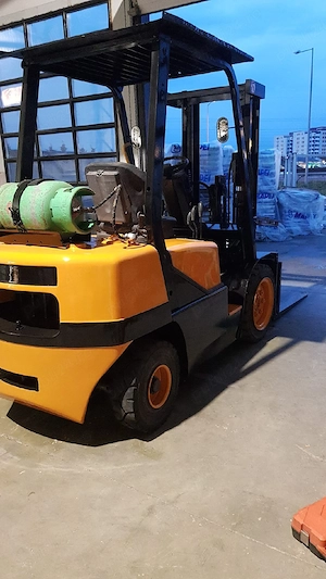 stivuitor 3 tone dosan - imagine 2