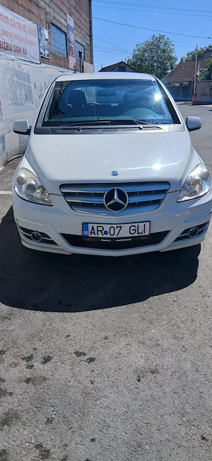 vând Mercedes B180 2010 1.7 benzina  - imagine 5