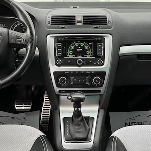 Skoda Octavia vRS 2.0 Tdi 2012 DSG 170cp | Rate   Numere   Transport - imagine 18