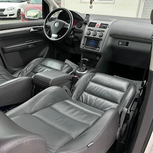 Volkswagen Touran CROSS 7 Locuri 1.4 TSI 170CP 2009 DSG | Rate   Transport   Numere - imagine 14