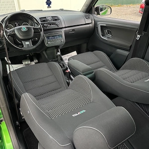 Skoda Fabia vRS 1.4 TSI 180CP DSG 2011 Rallye Green | Rate   Transport   Numere - imagine 14