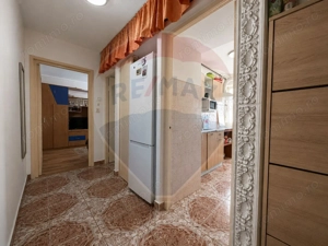 Apartament cu 2 camere de vanzare in KM 4-5 etaj 2 - imagine 2