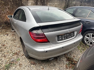 vand C-class coupe pt dezmembrat - imagine 2