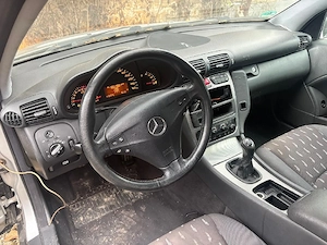 vand C-class coupe pt dezmembrat - imagine 3