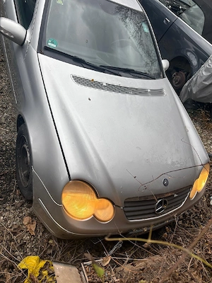 vand C-class coupe pt dezmembrat - imagine 5
