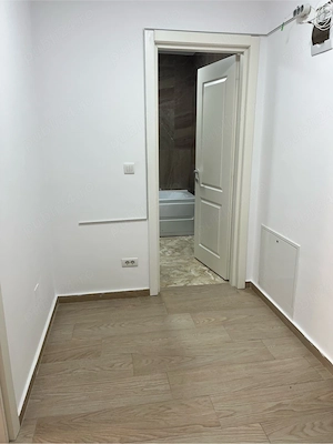 Proprietar vand ap 1 camera in Complex Baroque Residence 