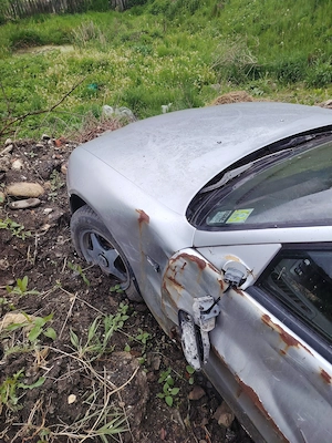 Două Honda prelude 1992-1996 pentru piese  - imagine 3