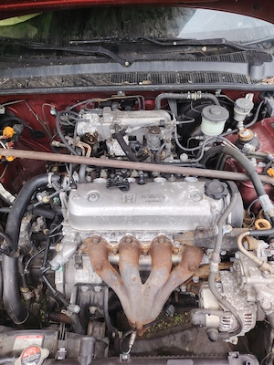 Două Honda prelude 1992-1996 pentru piese  - imagine 2