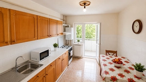 Apartament 3 camere zona Centrala - imagine 2