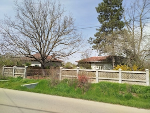 Casa+teren la 50 km de Bucuresti