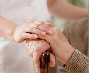 Ingrijire bătrâni la domiciliu