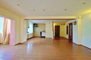 Vanzare 4 camere Etaj 1 bloc 1980 Str. Floare de Cais Central Otopeni - imagine 7