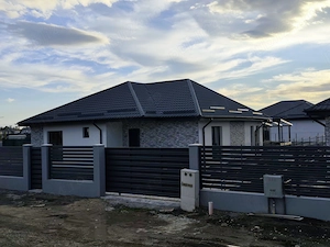 FARA COMISIOANE in Gulia casa cu 3 camere 2 bai terasa PARTER+pod placa la cheie merita vazuta - imagine 2