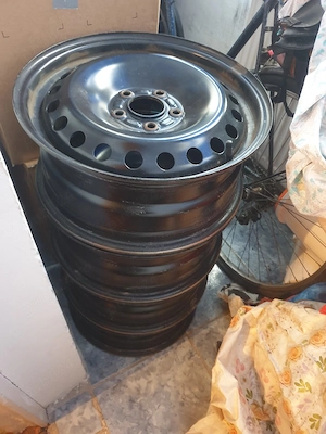 Vand Jante auto