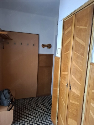 De vinzare apartament 2 camere Podgoria etaj 3    67000 euro neg. - imagine 2