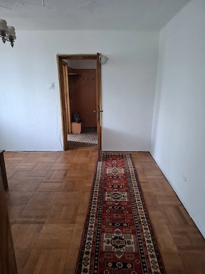 De vinzare apartament 2 camere Podgoria etaj 3    67000 euro neg. - imagine 5