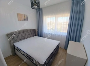 Apartament cu 3 camere 2 bai si parcare privata in Selimbar zona Brana - imagine 5