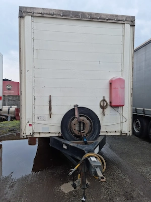 Camion Mercedes 12t cu remorca - imagine 8