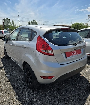 Ford Fiesta, 2010 - imagine 3