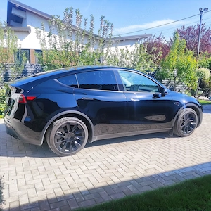 Vand Schimb Tesla Model Y 4x4 Long Range Dual Motor AWD baterie 82 kw - imagine 3